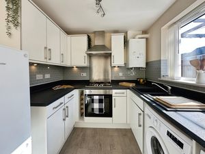 Kitchen- click for photo gallery